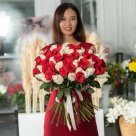 Букет из 101 красно-белой розы 80 см