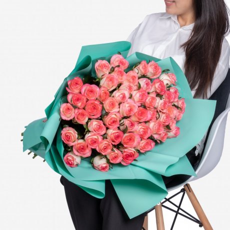 Букет из 51 розовой розы "Jumilia" 80 см