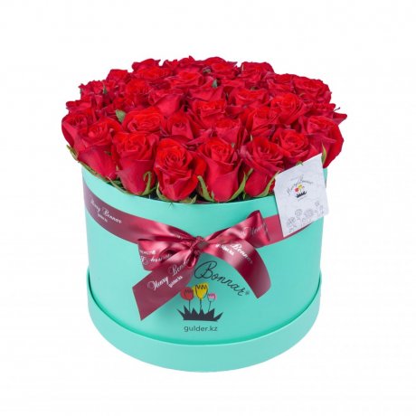 Букет из красных роз в коробке тиффани "Glamour"S