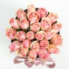 25 нежно розовых роз в коробке тиффани