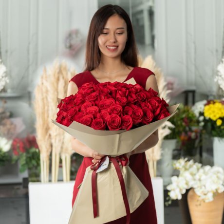 Букет из 101 красной голландской розы 60 см
