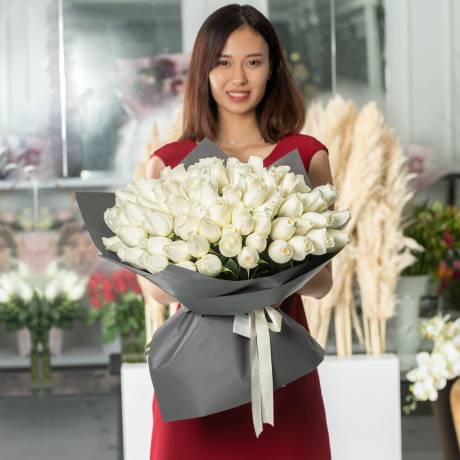 Букет из 101 голландской белой розы 50 см